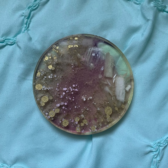 Resin Crystal Embedded Handmade Coaster Set - Picture 5 of 8